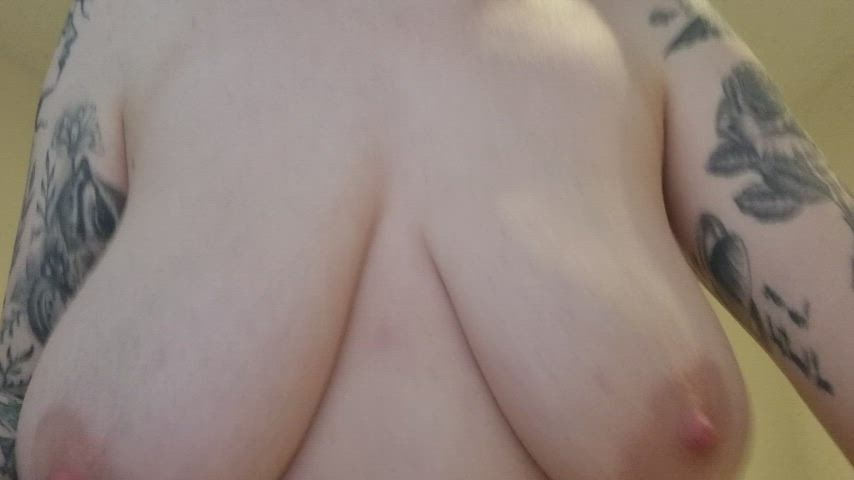 let me wrap my tits around your big dick daddy - free porn video