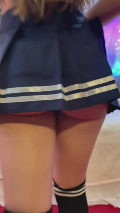 Wanna see what a teen schoolgirl tastes like? 😋 - free porn video