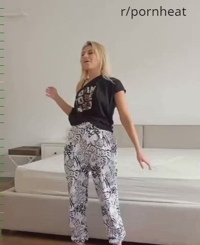 Dancer from Prague - free porn video
