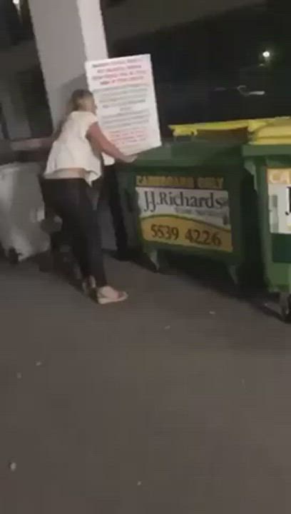 White trash ? - free porn video