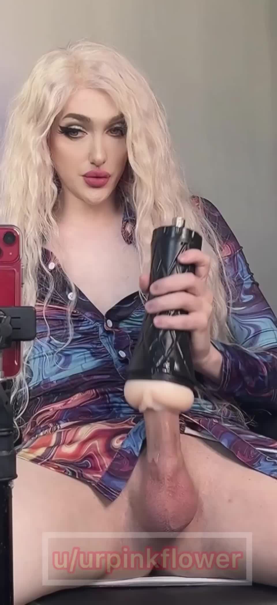 I wanna feel it throbbing in your throat - free porn video