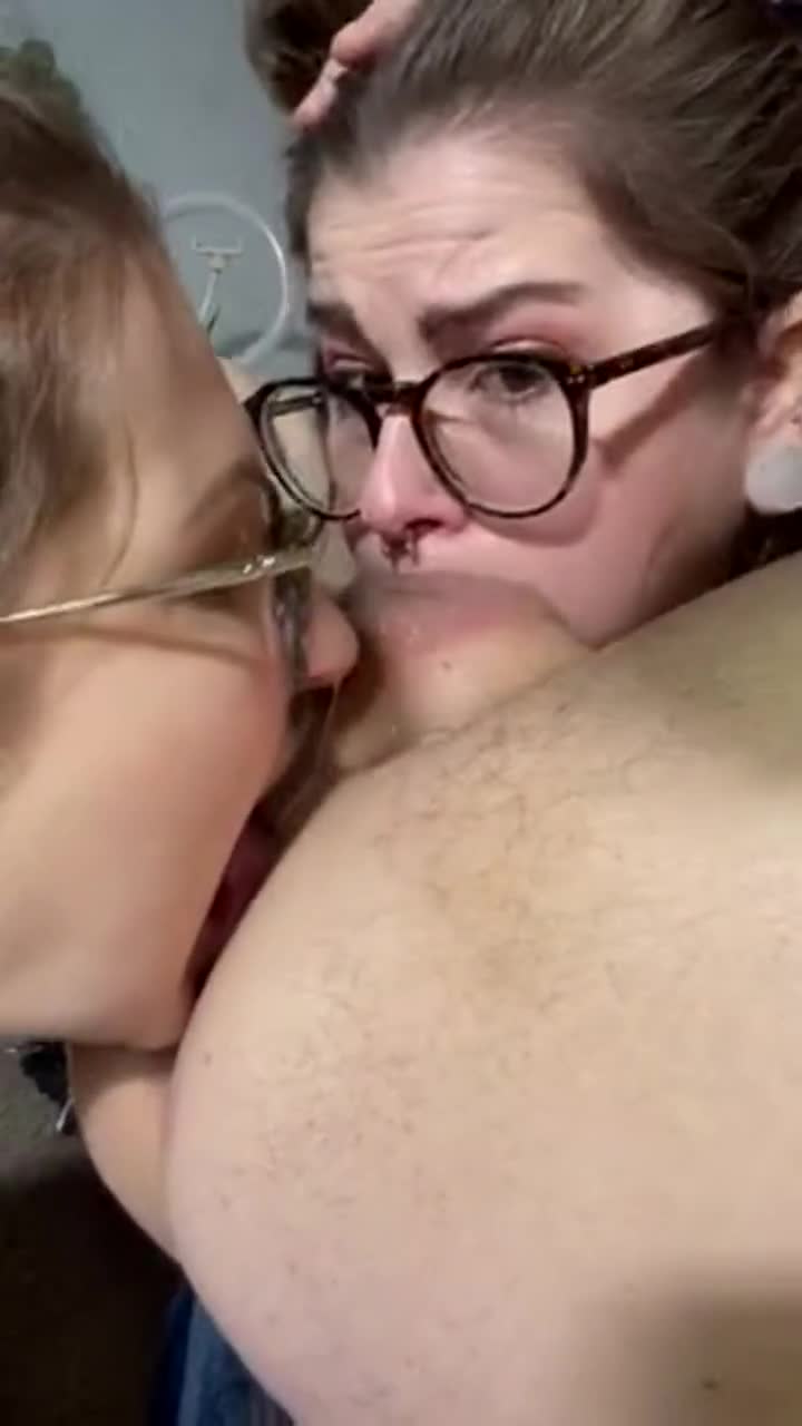 Getting the royal treatment from my girls - free porn video
