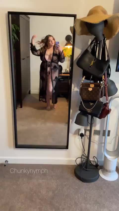 This robe makes me feel sexy af - free porn video