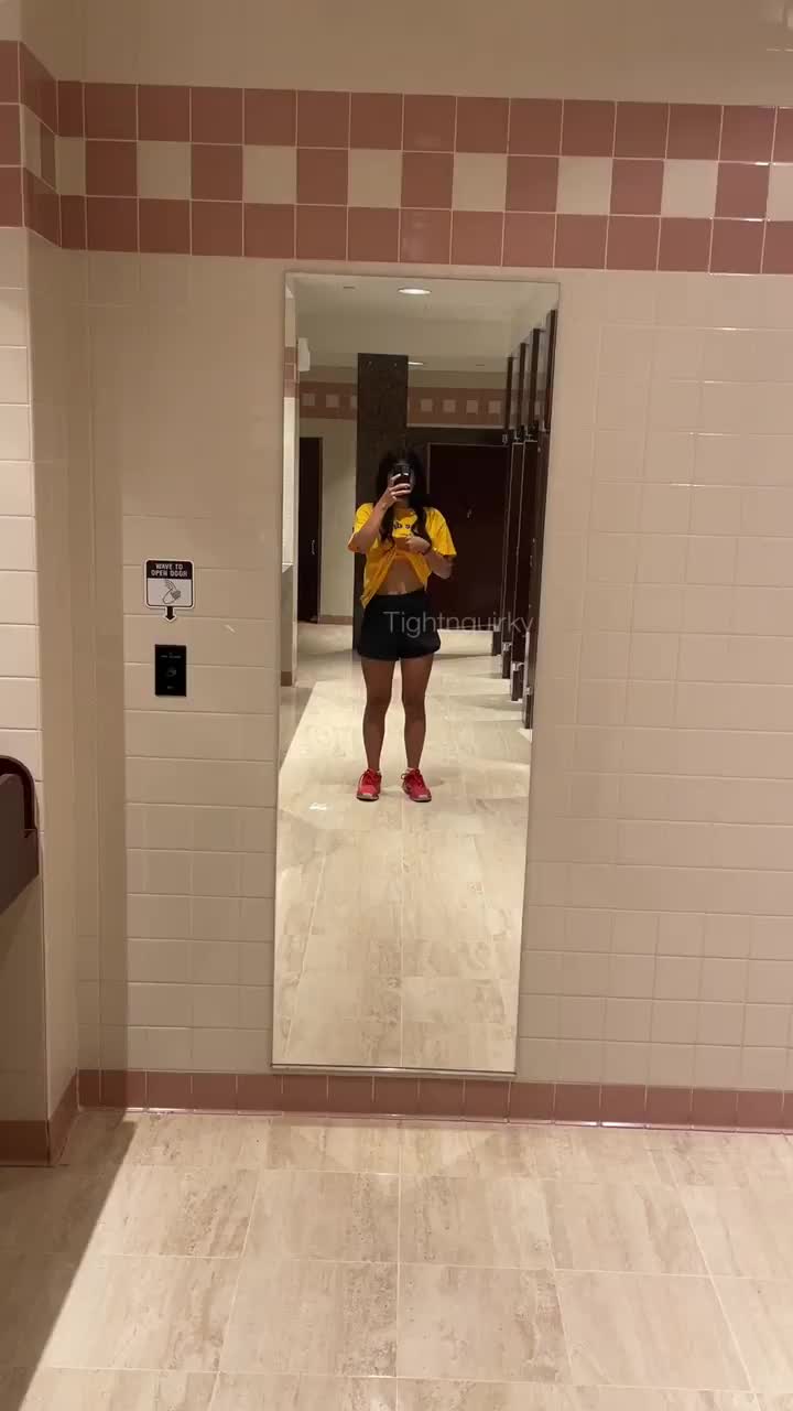 Should’ve made sure no one was in the stalls [gif] - free porn video