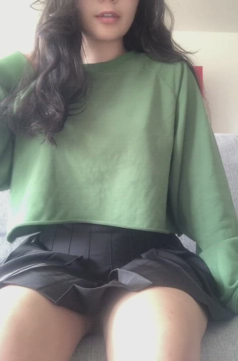 Tiny titties can bounce too ☺️ - free porn video