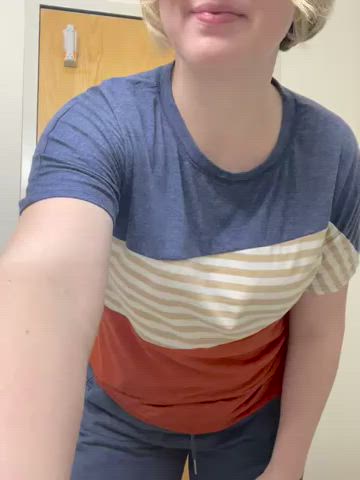 Just having fun this morning at work - free porn video