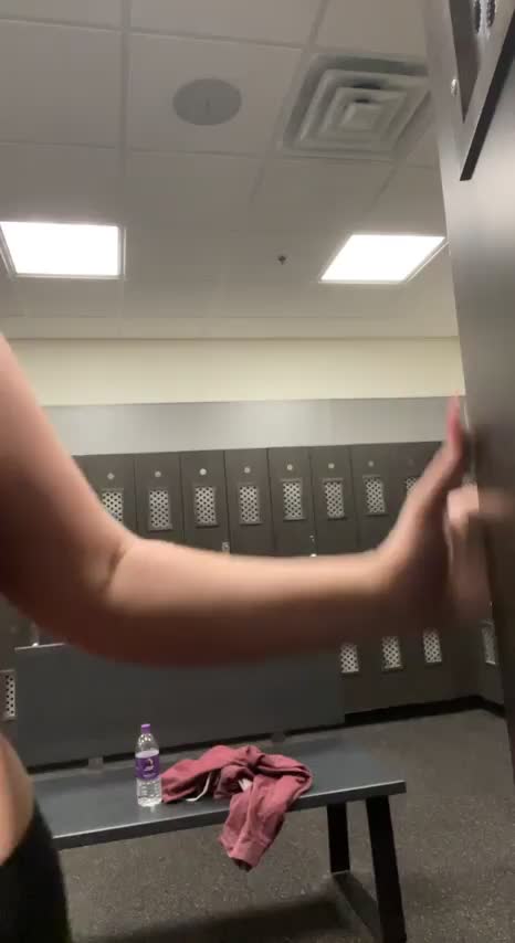 Bouncing around after my workout - free porn video