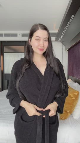 I made you breakfast in bed 😈 - free porn video