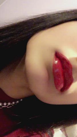 Please ruin my lipstick <3 - free porn video