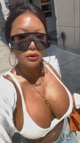 Baddie Asian bimbo - free porn video