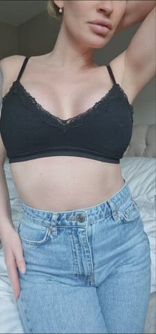 My bf is out of town😏 - free porn video