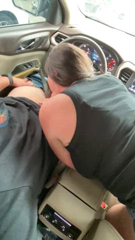 Nothing like treating daddy to a car bj - free porn video