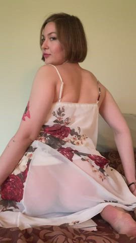 surprise under the dress - free porn video