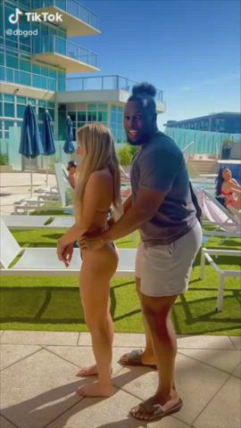“Picking up” white girls is so easy 💪🏿 - free porn video