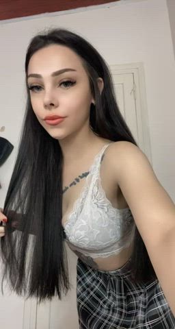 Dancing for you daddy. Shaking my ass - free porn video