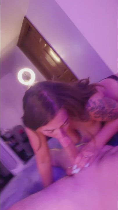 First time being a bull for a married couple and damn was it amazing! Married pussy just hits different especially when their husband is watching. 😏🤌 - free porn video