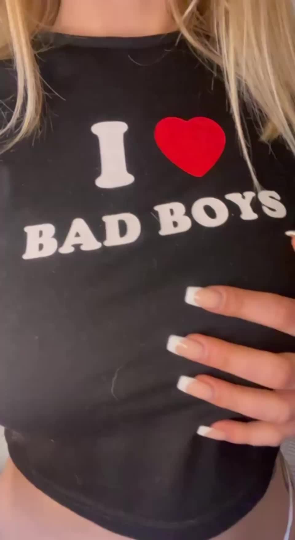 i love badboys who play with my boobs - free porn video
