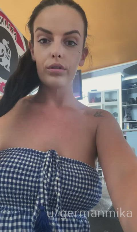 Always be conscious of your surroundings - free porn video