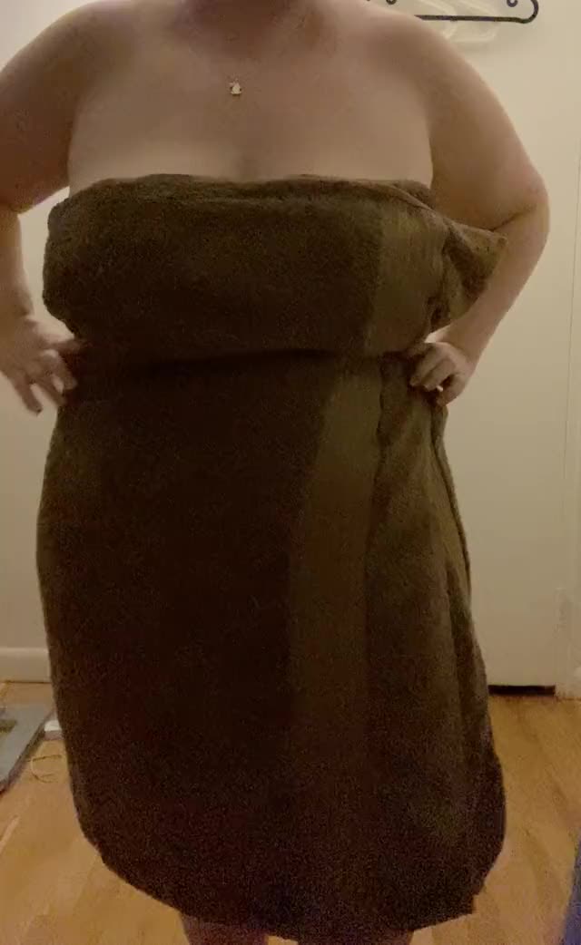When the towel drops (oc) - free porn video