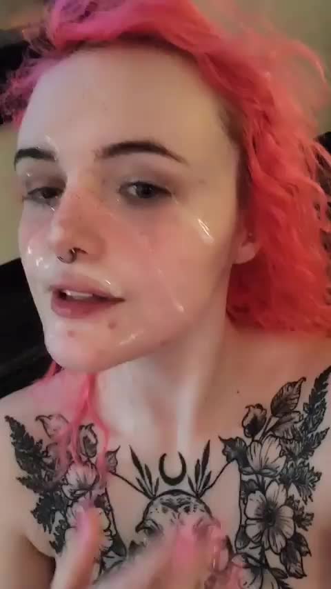I've never felt prettier! - free porn video