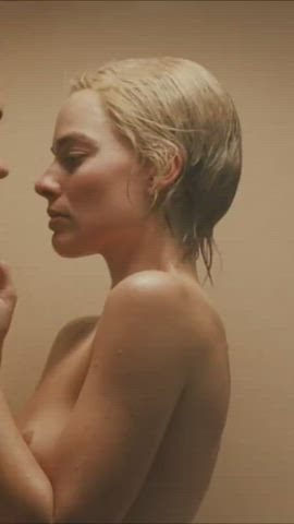 Margot Robbie is perfect - free porn video
