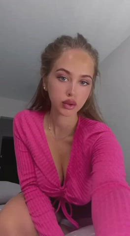 When my bud gets dolled up and sends me a video saying his girlfriend is gone - free porn video