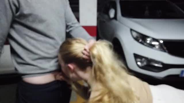 Sucking the Uber driver 😈 - free porn video