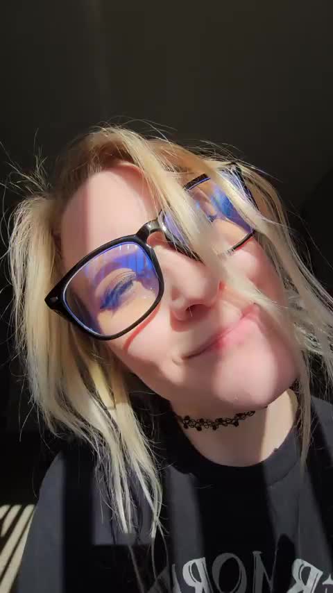 My outfit is boring, but I got some fun surprises! 💜 - free porn video