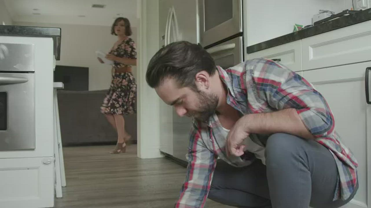 Someone Has To Satisfy Moms Needs - free porn video