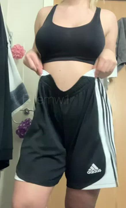 Do you enjoy watching my body? - free porn video