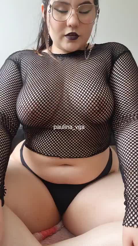 If you dont mind my belly we can fuck - free porn video