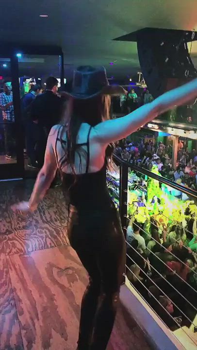 Lily Collins must be so tight - free porn video