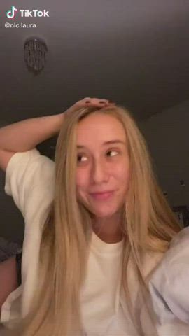 Big booty white girls - free porn video