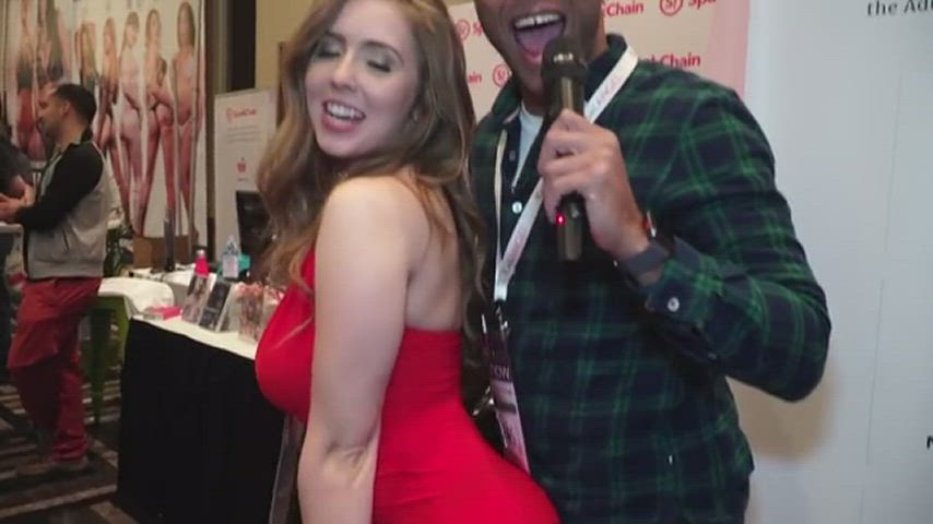 This Lucky Dude get to Interview Lena Paul in an AVN porn Convention - free porn video