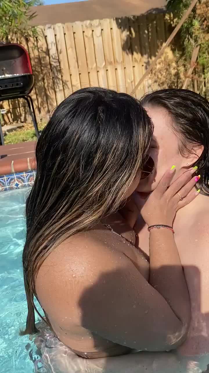 The pool party with my girl friends are crazy - free porn video