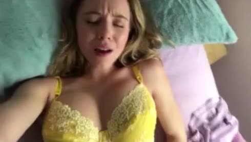 Sydney Sweeney moaning - free porn video