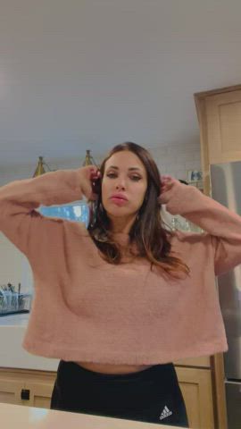 Anyone out there want to help me clean my kitchen? - free porn video