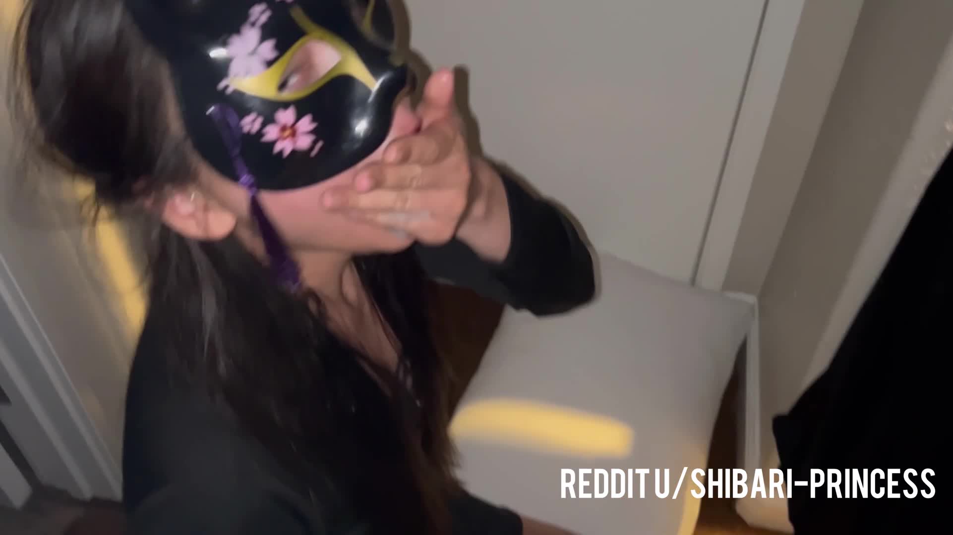 Young Asian college student back at the gloryhole. And loving it! - free porn video
