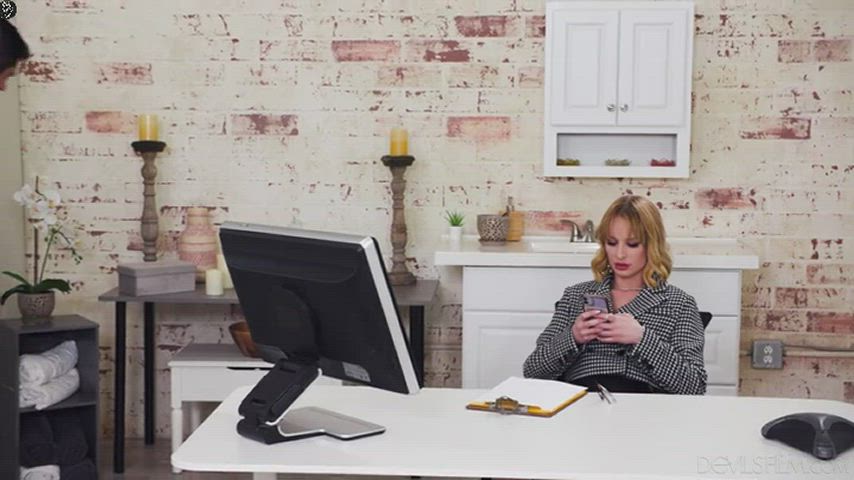 Daisy Stone - Office ASS-istants - free porn video