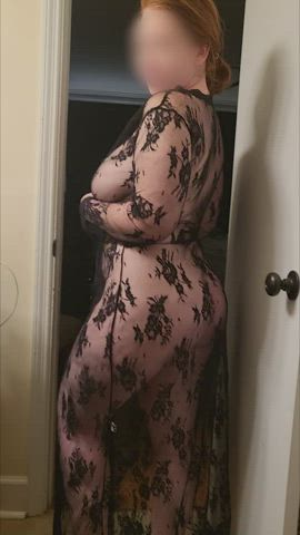 Bored housewife playing this afternoon. Good, old fashioned titty drop. - free porn video