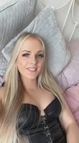 My big lips will satisfy your big appetite for pussy - free porn video