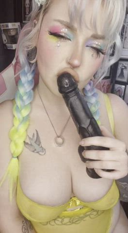I like to suck - free porn video