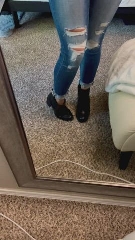 Im the soccer mom next door who keeps getting naughtier the more you show interest. - free porn video