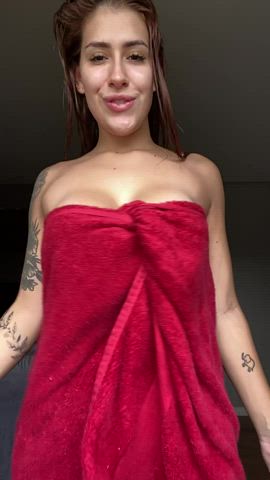 Cant say the towel didnt struggle 😛 - free porn video