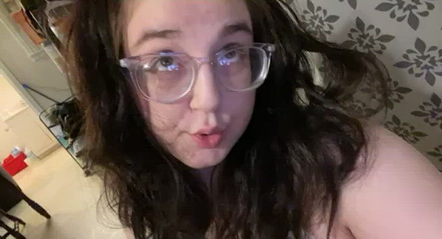 Cute face wet below my waist - free porn video