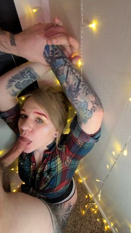 Trying to finish him like a good girl - free porn video