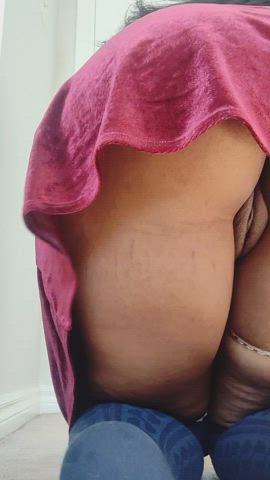 Wearing nothing under skirts is fun to do - free porn video