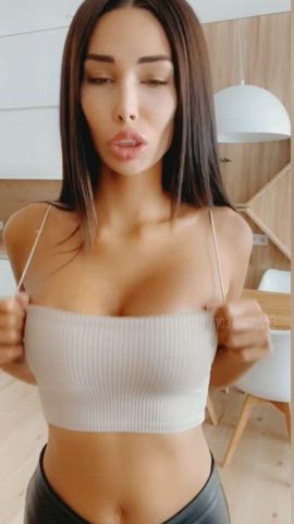 So unbelievably perfect brunette fucked🔥💯💦 - free porn video