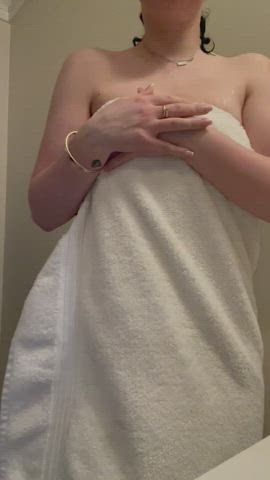 I need someone to appreciate every inch of my curves. Can you do the job ? - free porn video