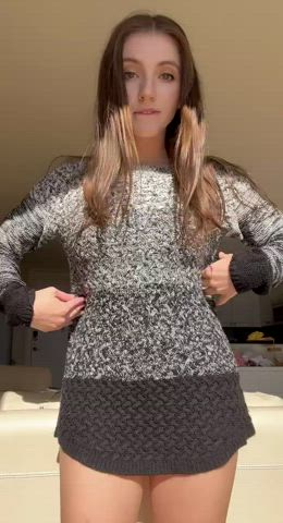 Is it getting hot in here or do I just want to show you my tits? 🤔 - free porn video